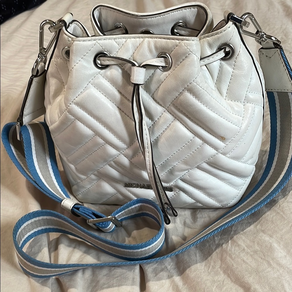 Michael Kors White Quilted Bucket Bag